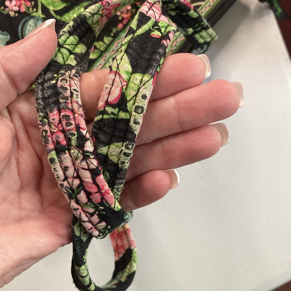 Vera Bradley Fabric Front Pocket Shoulder Bag EXCELLENT CONDITION - Picture 6 of 9